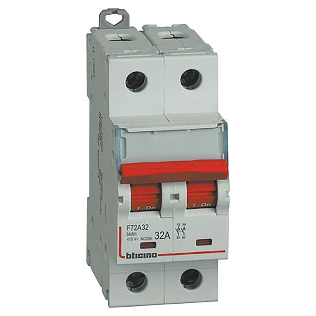 INTERRUTTORE SEZIONATORE 2P 32A BTICINO 400 Vac 2 MODULI | Tecnomat INTERRUTTORE SEZIONATORE 2P 32A BTICINO 400 Vac 2 MODULI | Tecnomat