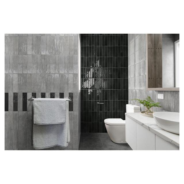 RIVESTIMENTO BRILLIANT NIGHT BLACK 6x25x0,9 cm GRES PORCELLANATO | Tecnomat RIVESTIMENTO BRILLIANT NIGHT BLACK 6x25x0,9 cm GRES PORCELLANATO - 2 | Tecnomat