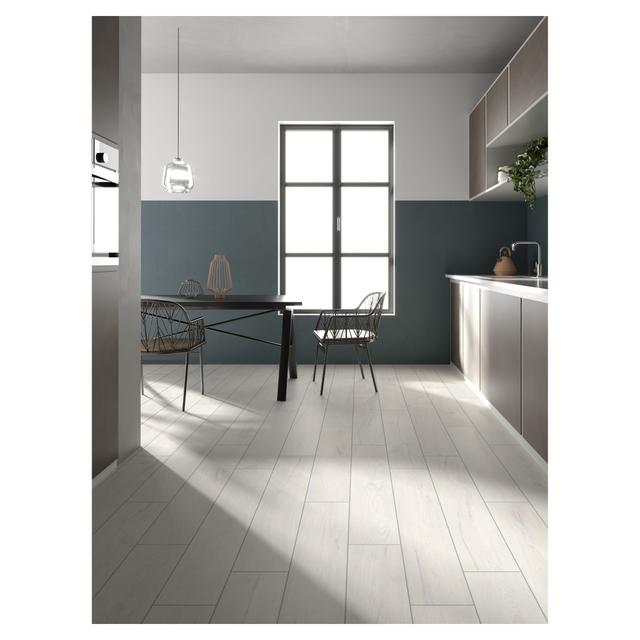 PAVIMENTO INTERNO RIVERSIDE WHITE 20x120x0,9 cm PEI4 R9 GRES PORCELLANATO | Tecnomat PAVIMENTO INTERNO RIVERSIDE WHITE 20x120x0,9 cm PEI4 R9 GRES PORCELLANATO - 2 | Tecnomat