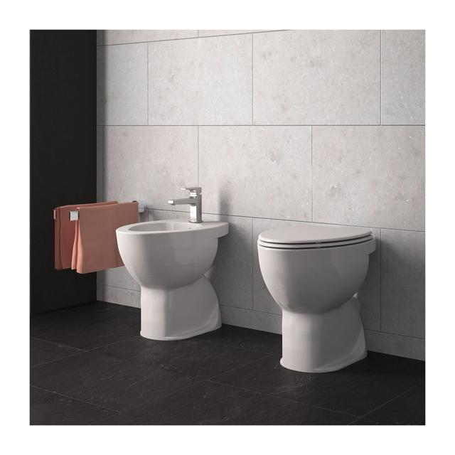 VASO SERIE HIGH A TERRA H 49 cm SCARICO PAVIMENTO IN CERAMICA BIANCA | Tecnomat VASO SERIE HIGH A TERRA H 49 cm SCARICO PAVIMENTO IN CERAMICA BIANCA | Tecnomat