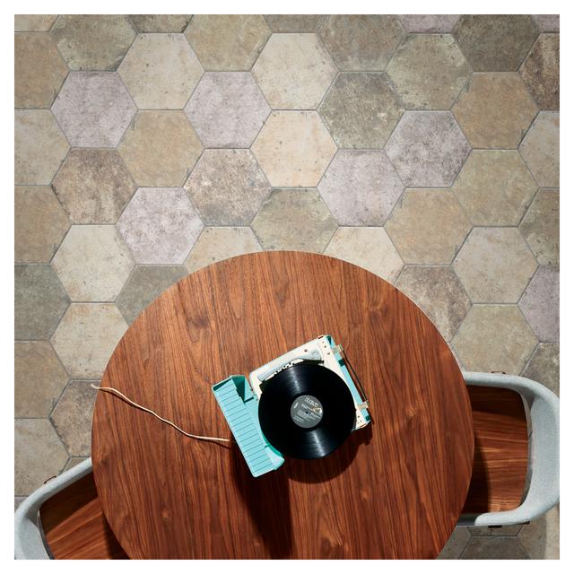 PAV INTERNO ESAGONA BROADWAY 24x27,7x1 cm PEI4 R10 GRES PORCELLANATO | Tecnomat PAV INTERNO ESAGONA BROADWAY 24x27,7x1 cm PEI4 R10 GRES PORCELLANATO | Tecnomat