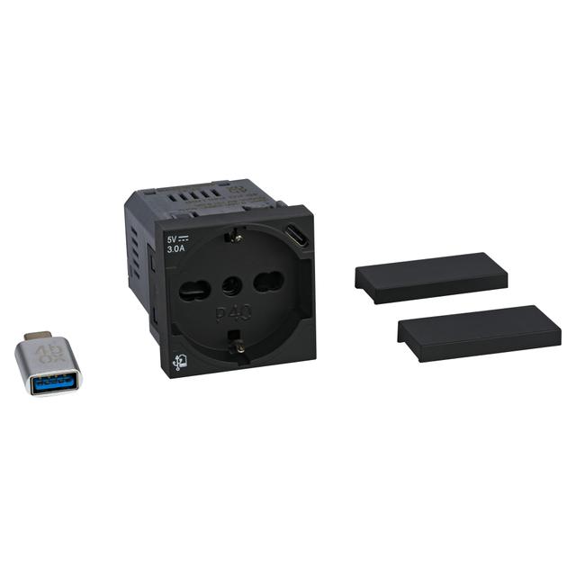 PRESA 4BOX SCHUKO UNIVERSALE CON USB C 3A COMPATIBILE BTICINO L.NOW NERA 4B.KG.P40.USB | Tecnomat PRESA 4BOX SCHUKO UNIVERSALE CON USB C 3A COMPATIBILE BTICINO L.NOW NERA 4B.KG.P40.USB | Tecnomat