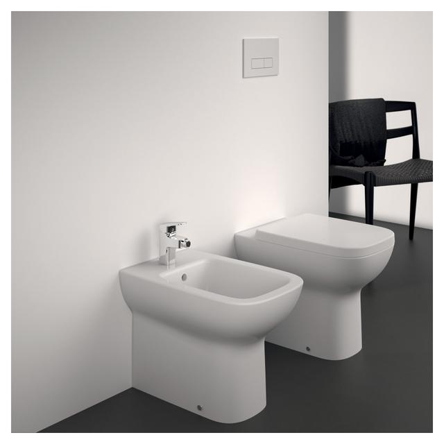 BIDET IDEAL STANDARD SERIE I LIFE A TERRA FILO MURO IN CERAMICA BIANCA | Tecnomat BIDET IDEAL STANDARD SERIE I LIFE A TERRA FILO MURO IN CERAMICA BIANCA | Tecnomat