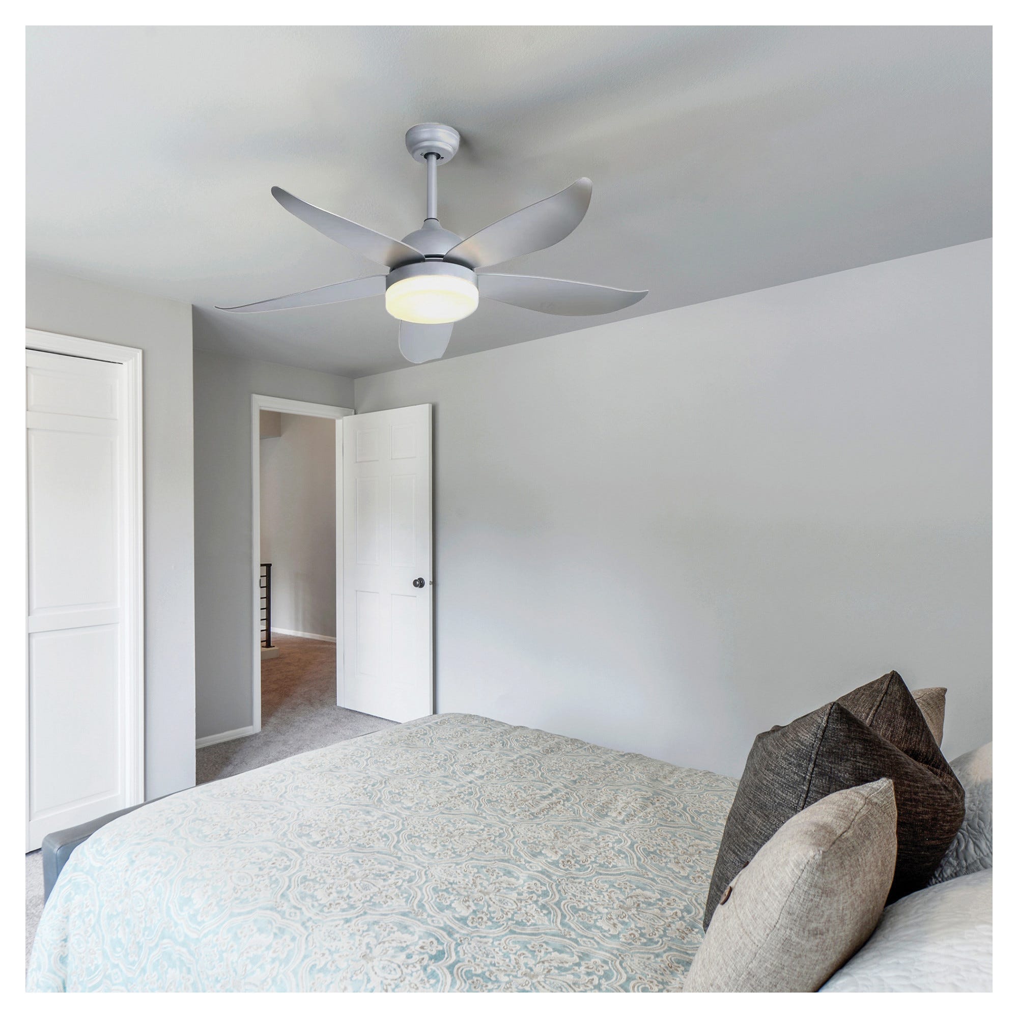 Ventilatore da soffitto moderno con illuminazione: il più VENDUTO su